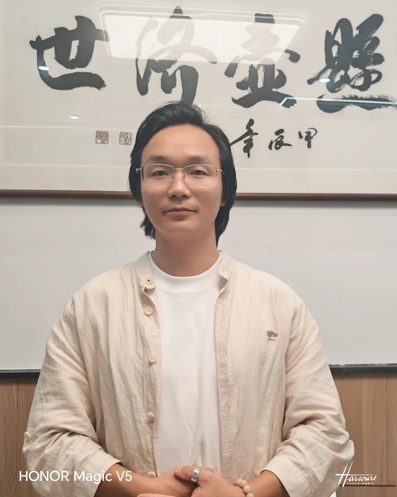 周源医生半身肖像